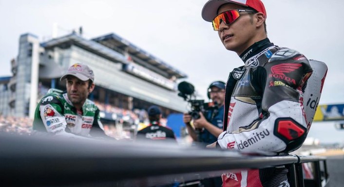 Taka Nakagami 