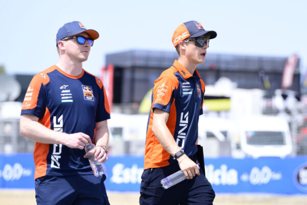 Collin Veijer et Deniz Öncü à Jerez © KTM Ajo