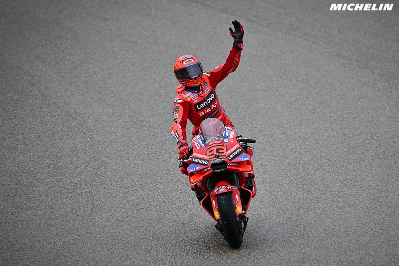 Marc Marquez fessée