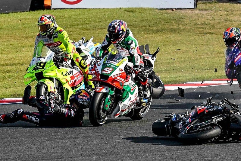 Johann Zarco Japon Martin Di Giannantonio
